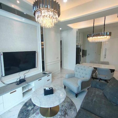 luxuries stmoritz apartment, lippomall puri indah Jakarta Exterior foto