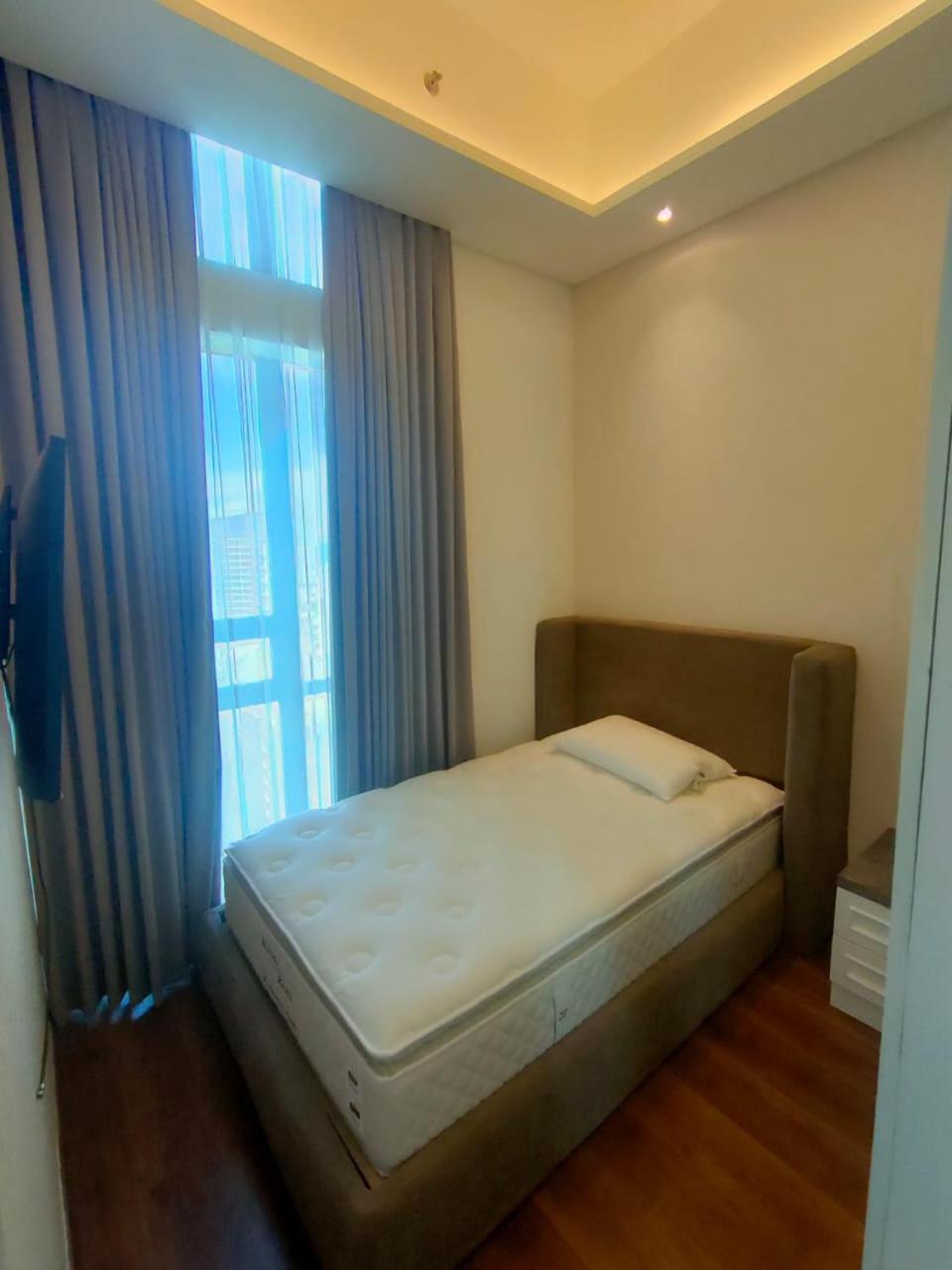 luxuries stmoritz apartment, lippomall puri indah Jakarta Exterior foto