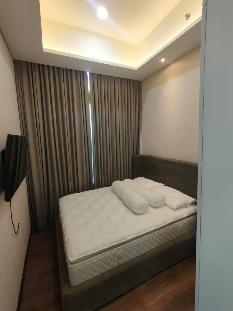 luxuries stmoritz apartment, lippomall puri indah Jakarta Exterior foto