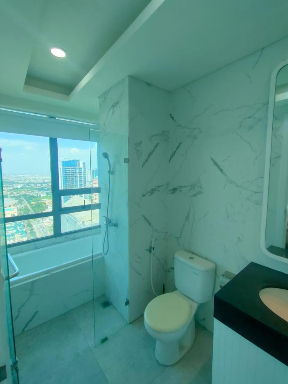 luxuries stmoritz apartment, lippomall puri indah Jakarta Exterior foto